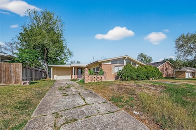 6426 Mobud Dr, Houston, TX 77074 - photo 2