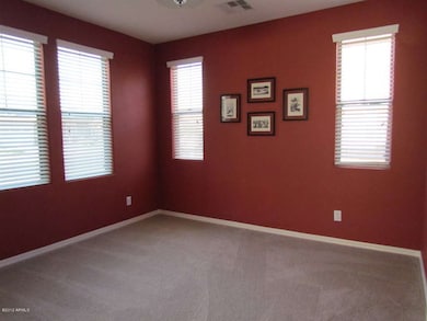 Formal living/Den