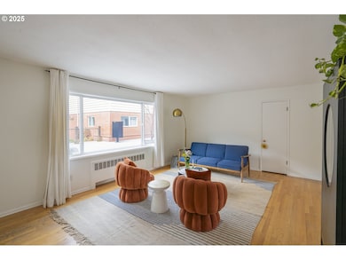 2355 SW Cedar St unit 9, Portland, OR 97205 - photo 6