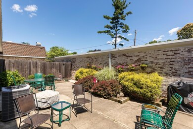 2764 Chateau Circle-28
