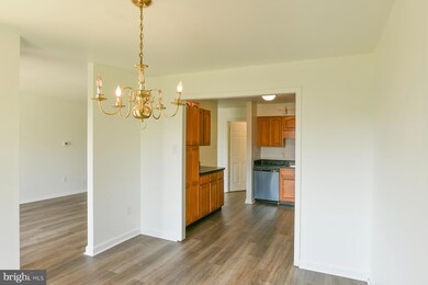 1012 301 Brinker Dr, Hagerstown, MD 21740 - photo 5