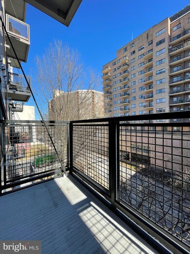 Octave 1320 unit 511, Silver Spring, MD 20910 - photo 6