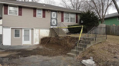 24 Acorn Ave, Rensselaer, NY 12144 - photo 3