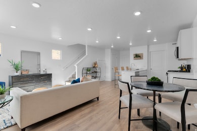 4489 N McKechnie Way unit 1107, Lehi, UT 84048 - photo 2