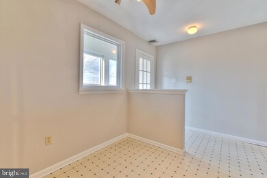 214 Allem Ln unit 214, Perkasie, PA 18944 - photo 5