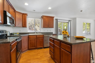 10468 N Sage Vista Ln, Cedar Hills, UT 84062 - photo 5