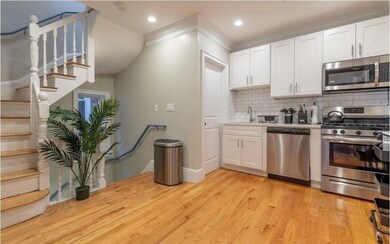 33 N Margin St, Boston, MA 02113 - photo 2