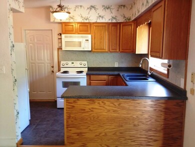 141 S Park St, Alma Center, WI 54611 - photo 4