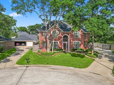 Charming home on a peaceful cul-de-sac, adjacent t