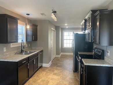 737 Inver Ln, Clarksville, TN 37042 - photo 5