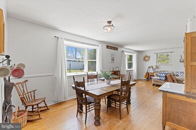 917 Forbes St, Blackwood, NJ 08012 - photo 5