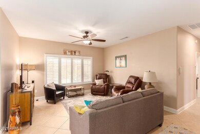 15129 W Cactus Ridge Way, Surprise, AZ 85374 - photo 5