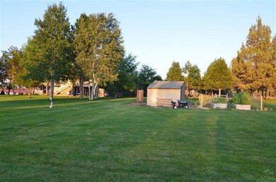 62687 Waugh Rd, Bend, OR 97701 - photo 6