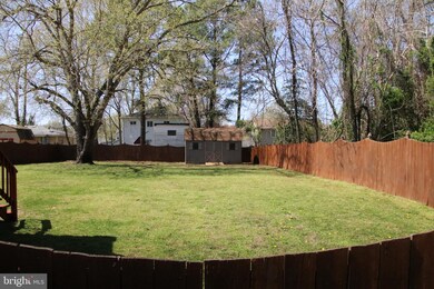 211 Meadow Ave, Colonial Beach, VA 22443 - photo 5