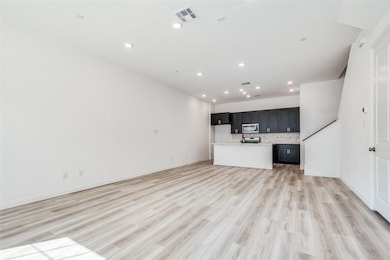 9915 Schramm St, Irving, TX 75063 - photo 3