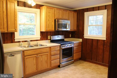 46841 W Saint Marys Manor Rd, Drayden, MD 20630 - photo 6