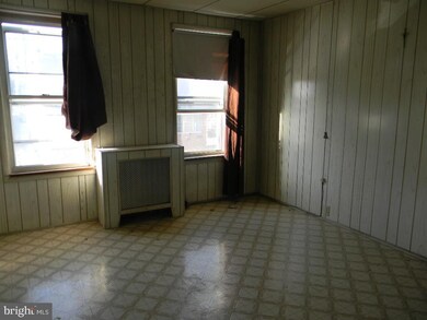 225 Grundy St, Baltimore, MD 21224 - photo 6