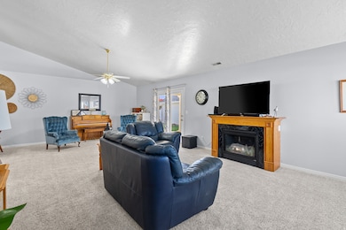 1660 E 900 S unit 18, Clearfield, UT 84015 - photo 4