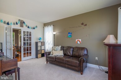 2513 Joshua Dr, Reading, PA 19608 - photo 3