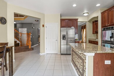 356 Post Oak Cir unit 3, West Chicago, IL 60185 - photo 7