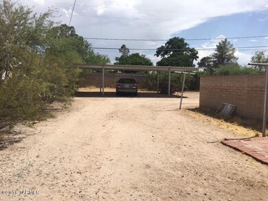 5TH ST PIC SIDEYARD