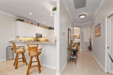Breakfast Bar & Foyer