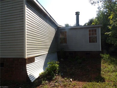 1335 Foxfire Rd, Asheboro, NC 27205 - photo 5