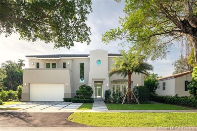 734 Navarre Ave - Day Time Front