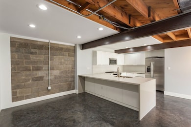 2005 Portsmouth St unit C, Houston, TX 77098 - photo 5