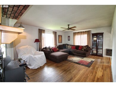 2781 Maple St, Longview, WA 98632 - photo 5