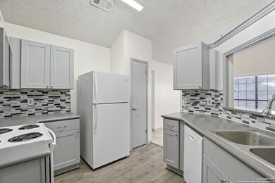 6315 Forest Village, San Antonio, TX 78250 - photo 7