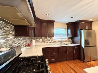 30 Lark Ave, Cranston, RI 02920 - photo 6