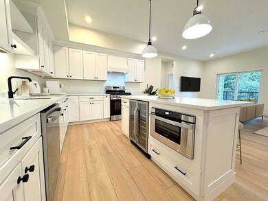 90 E Central St unit 105, Franklin, MA 02038 - photo 3