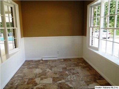 Dual bay windows in breakfast nook