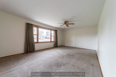 1604 Grand Ave, Grand Island, NE 68801 - photo 4