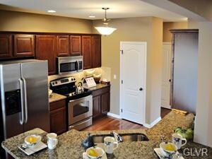 4432 Lenni Cir, Emmaus, PA 18049 - photo 4