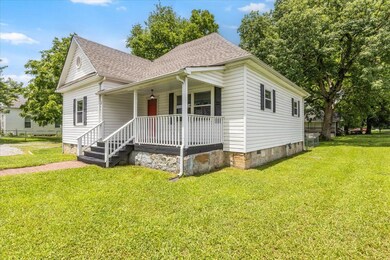 1 W 10th St, Chickamauga, GA 30707 - photo 3
