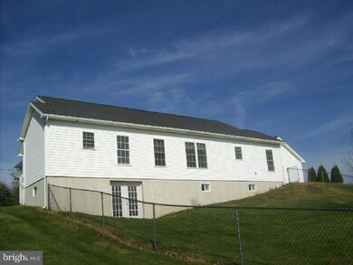 256 Grove Rd, Kunkletown, PA 18058 - photo 2