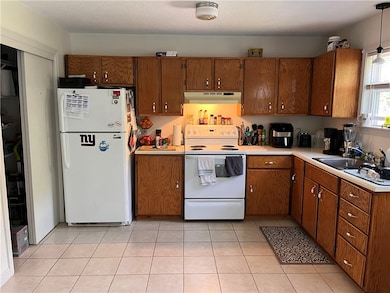 74 Brandywine Dr unit 76, Westerly, RI 02891 - photo 2