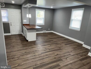 4433 Old Frederick Rd, Baltimore, MD 21229 - photo 6