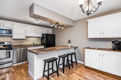 6 Twin Oaks Terrace, South Burlington, VT 05403 - photo 5