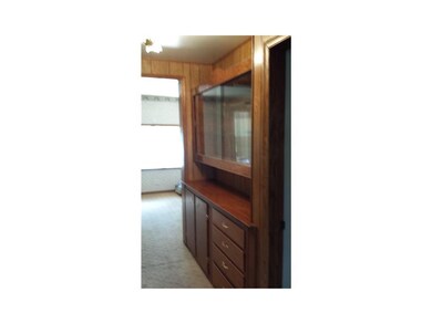 View. Showing the Built-In Hutch