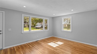53 Uphill Ave, Warwick, RI 02886 - photo 5