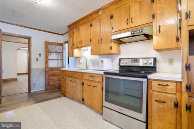 209 1/2 Park St, Waynesboro, PA 17268 - photo 6