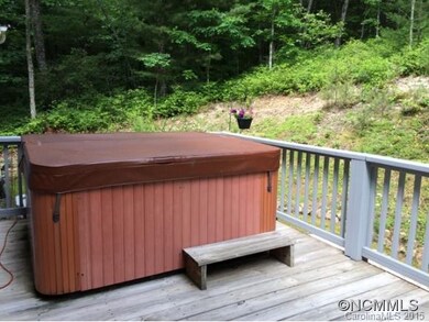 well maintained Hot Tub