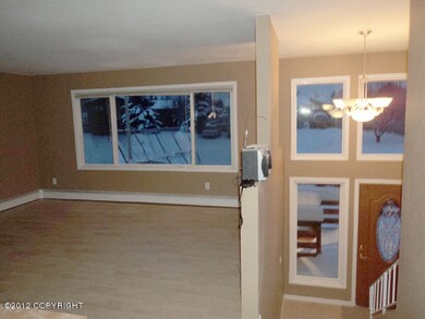 Living Room-Entry
