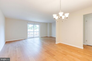 9713 Summer Park Ct, Columbia, MD 21046 - photo 6