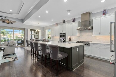 Kitchen bar
