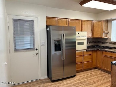 6440 Des Moines-25