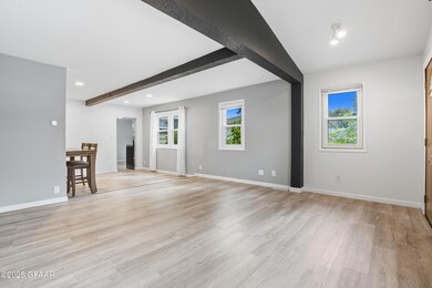 924 N 5th St, Grand Forks, ND 58203 - photo 4